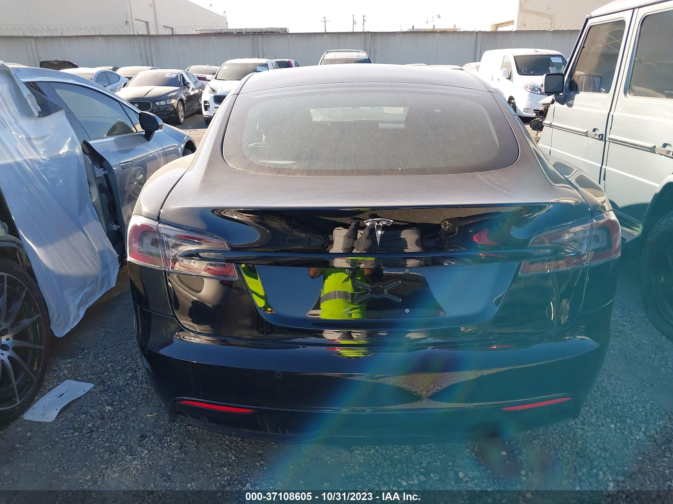 Photo 16 VIN: 5YJSA1E50NF460672 - TESLA MODEL S 