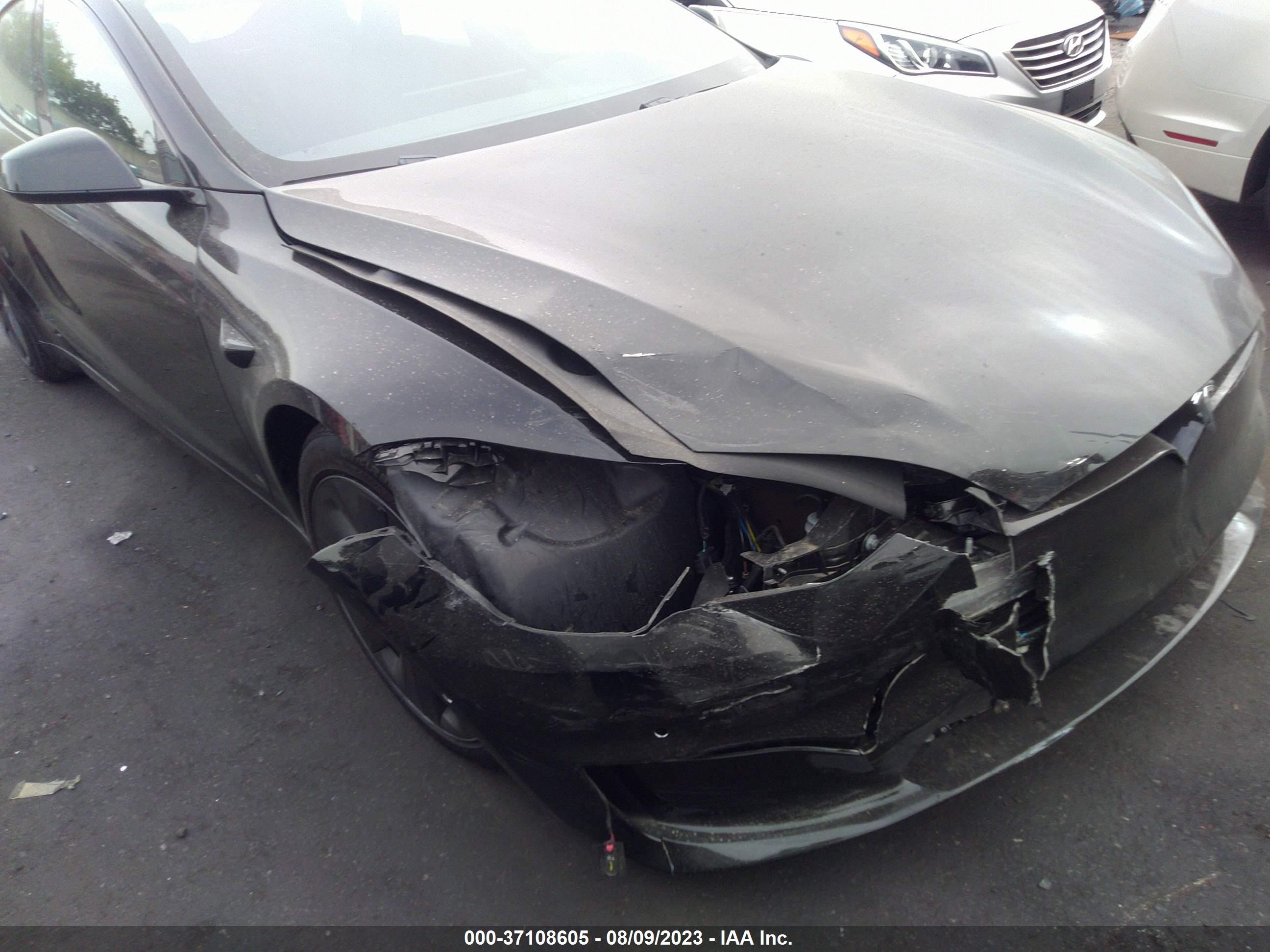 Photo 5 VIN: 5YJSA1E50NF460672 - TESLA MODEL S 