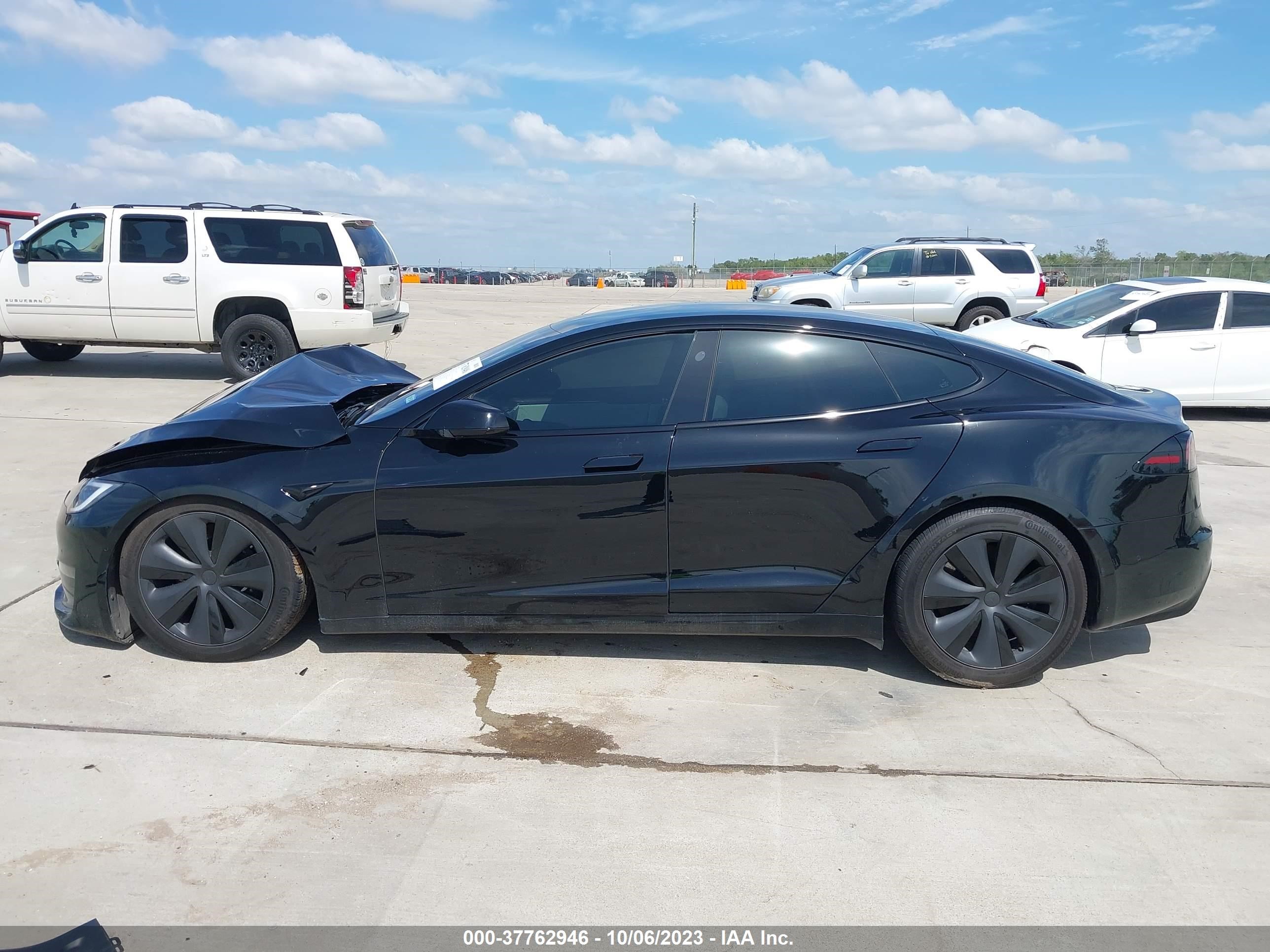 Photo 11 VIN: 5YJSA1E54NF494128 - TESLA MODEL S 