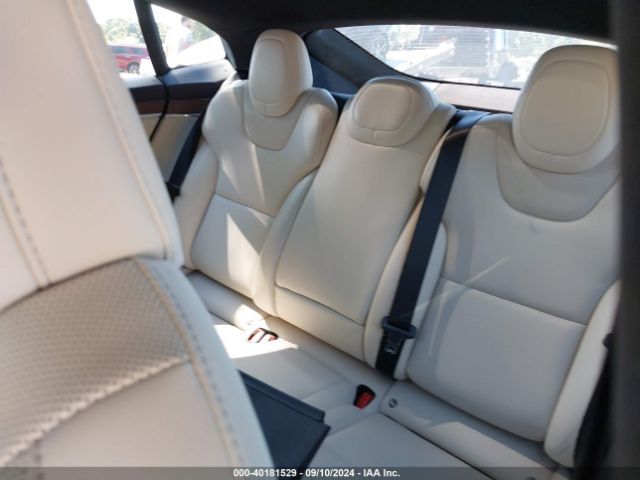 Photo 7 VIN: 5YJSA1E55PF498742 - TESLA MODEL S 