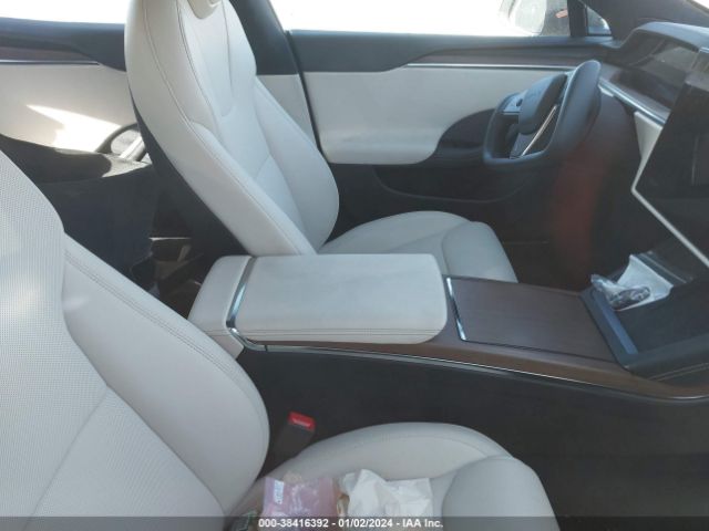 Photo 4 VIN: 5YJSA1E56MF428338 - TESLA MODEL S 