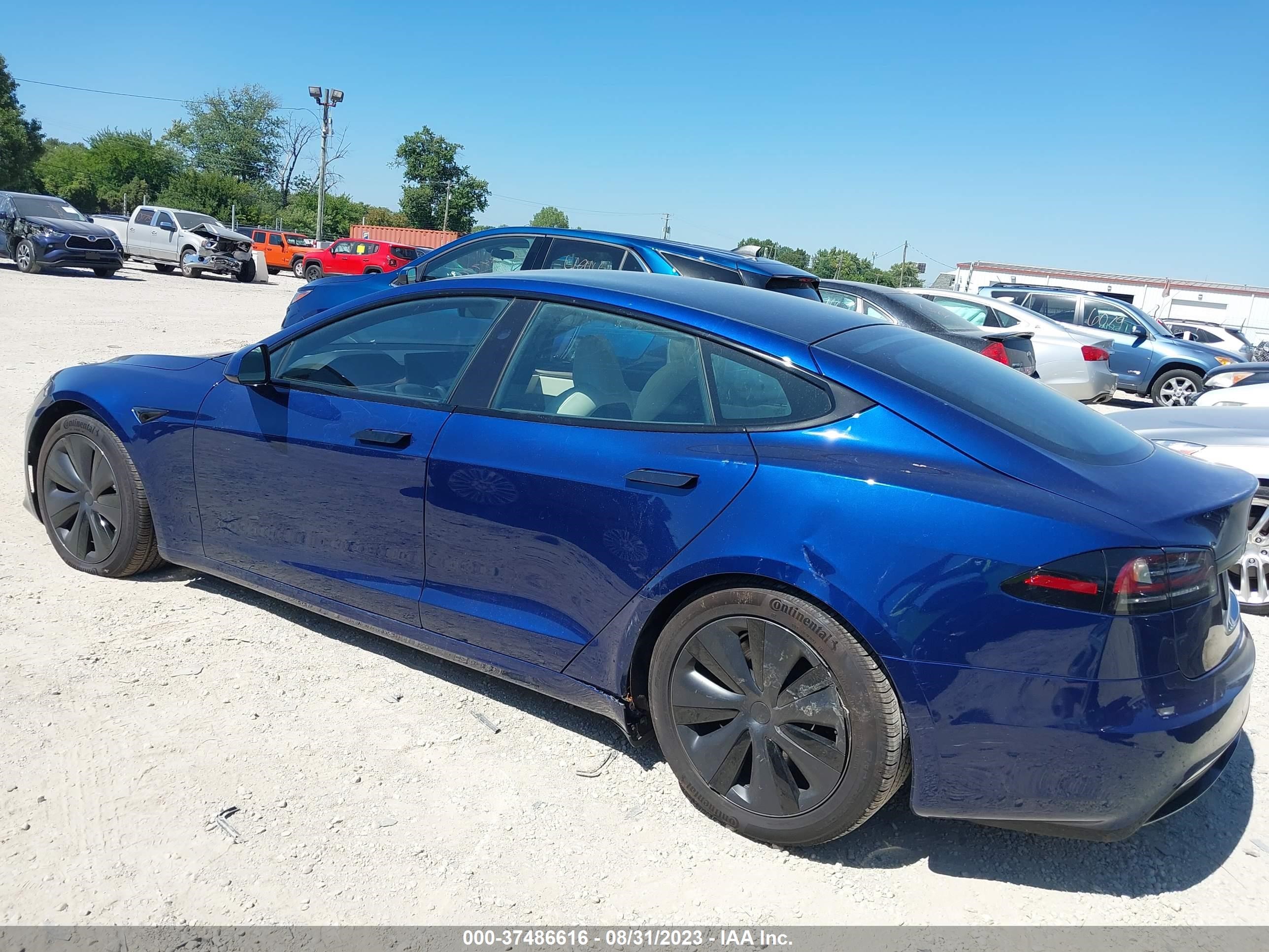 Photo 12 VIN: 5YJSA1E56PF507254 - TESLA MODEL S 