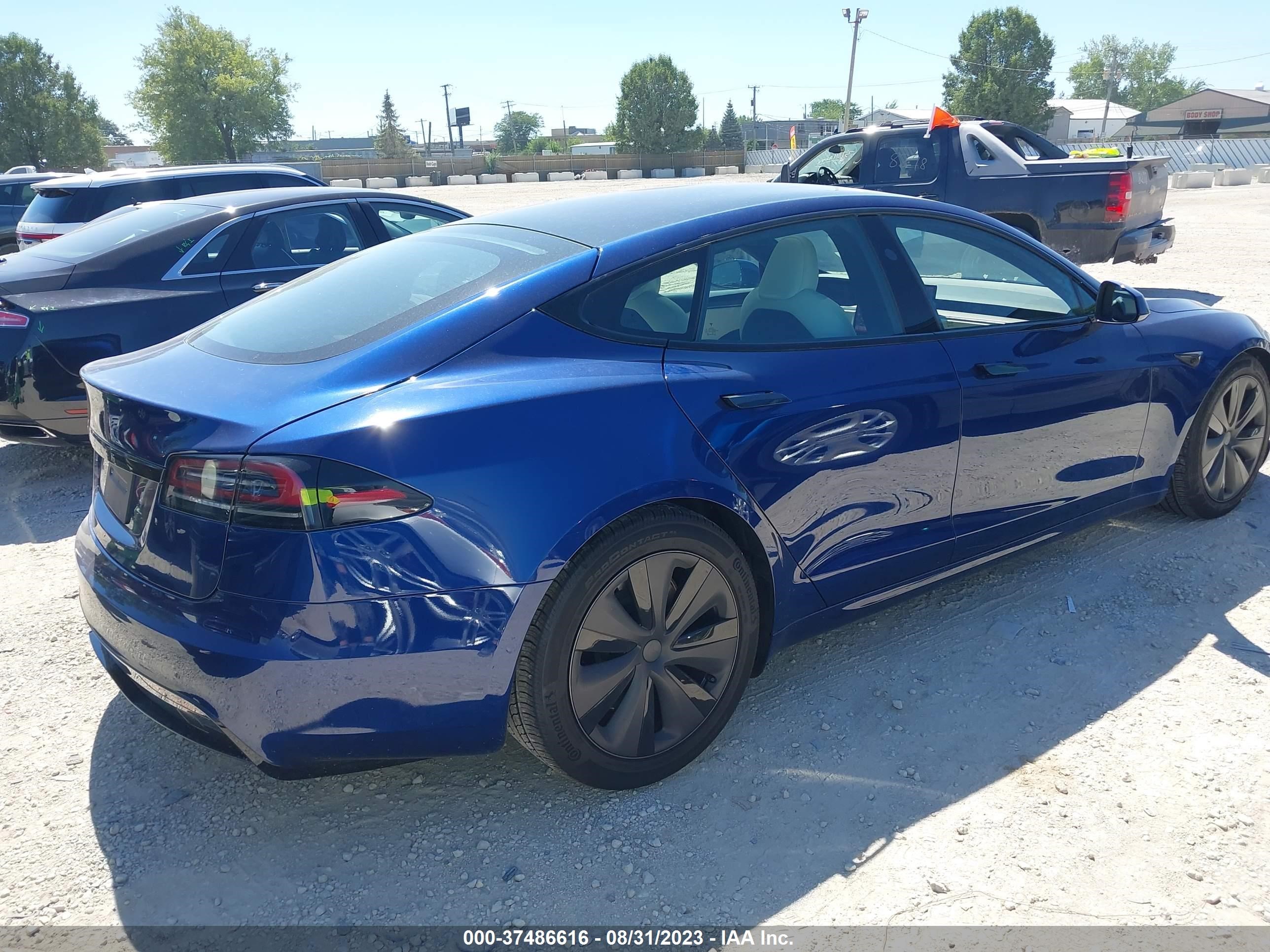 Photo 3 VIN: 5YJSA1E56PF507254 - TESLA MODEL S 