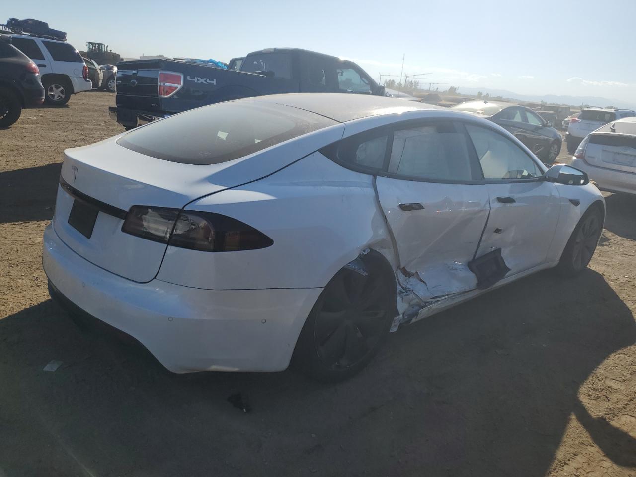 Photo 2 VIN: 5YJSA1E57PF500748 - TESLA MODEL S 