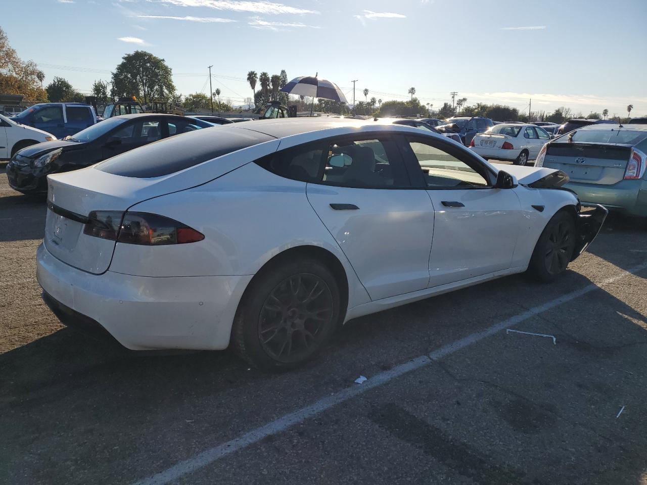 Photo 2 VIN: 5YJSA1E59NF469984 - TESLA MODEL S 