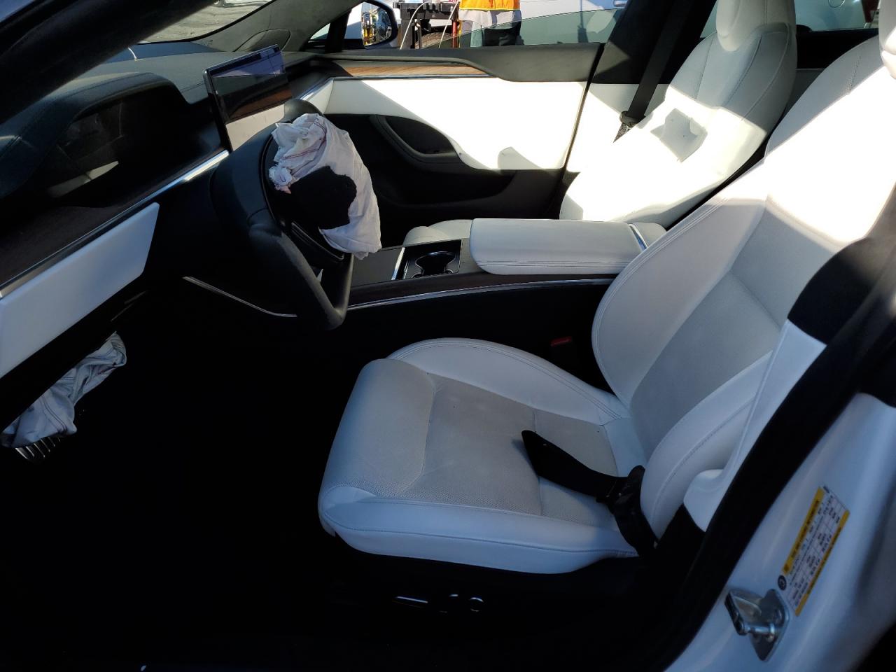 Photo 6 VIN: 5YJSA1E59NF469984 - TESLA MODEL S 