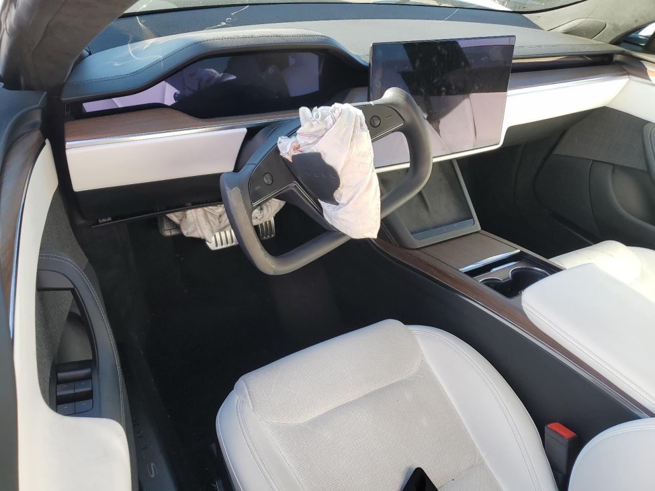 Photo 7 VIN: 5YJSA1E59NF469984 - TESLA MODEL S 