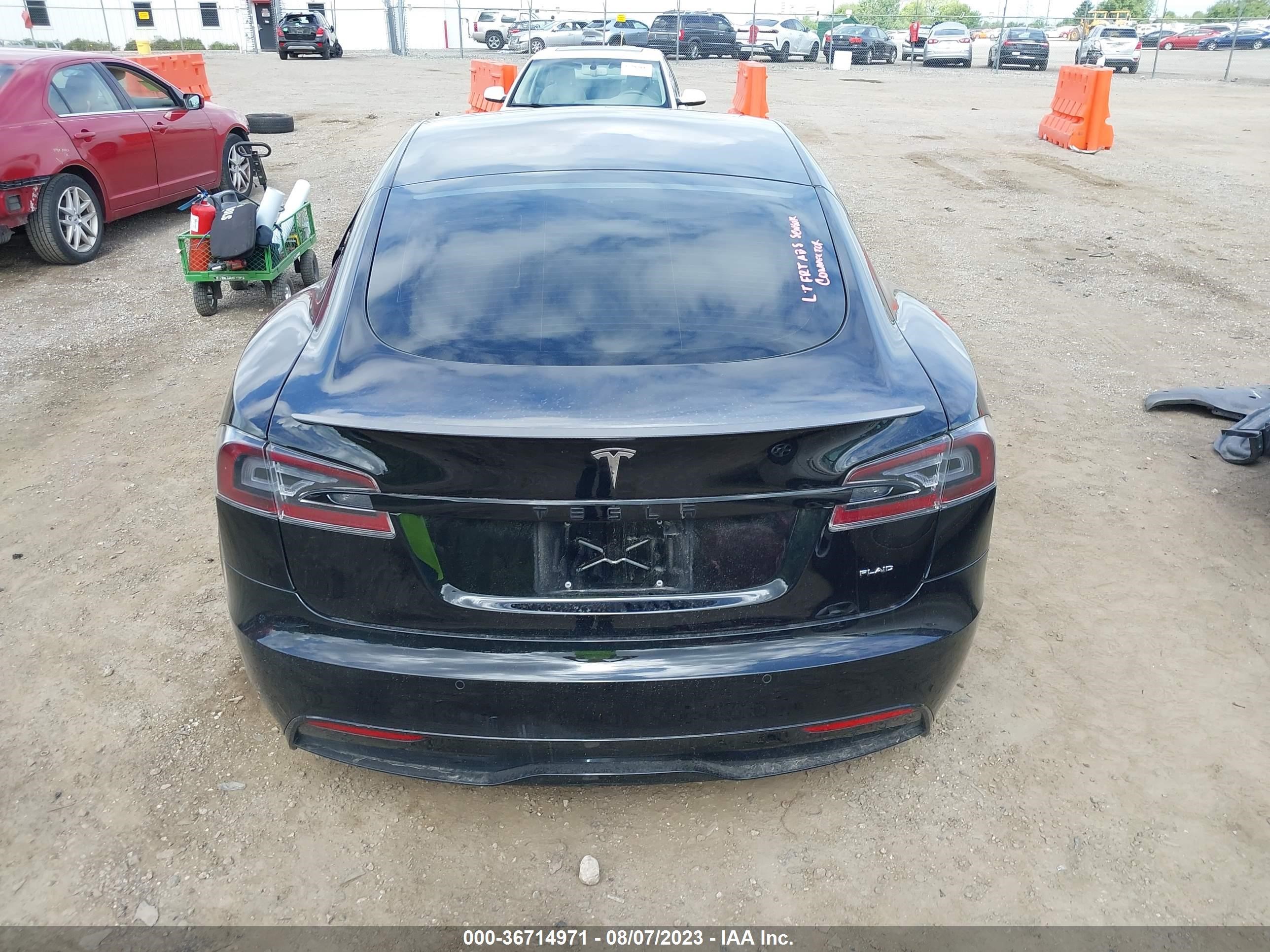 Photo 13 VIN: 5YJSA1E62MF452435 - TESLA MODEL S 