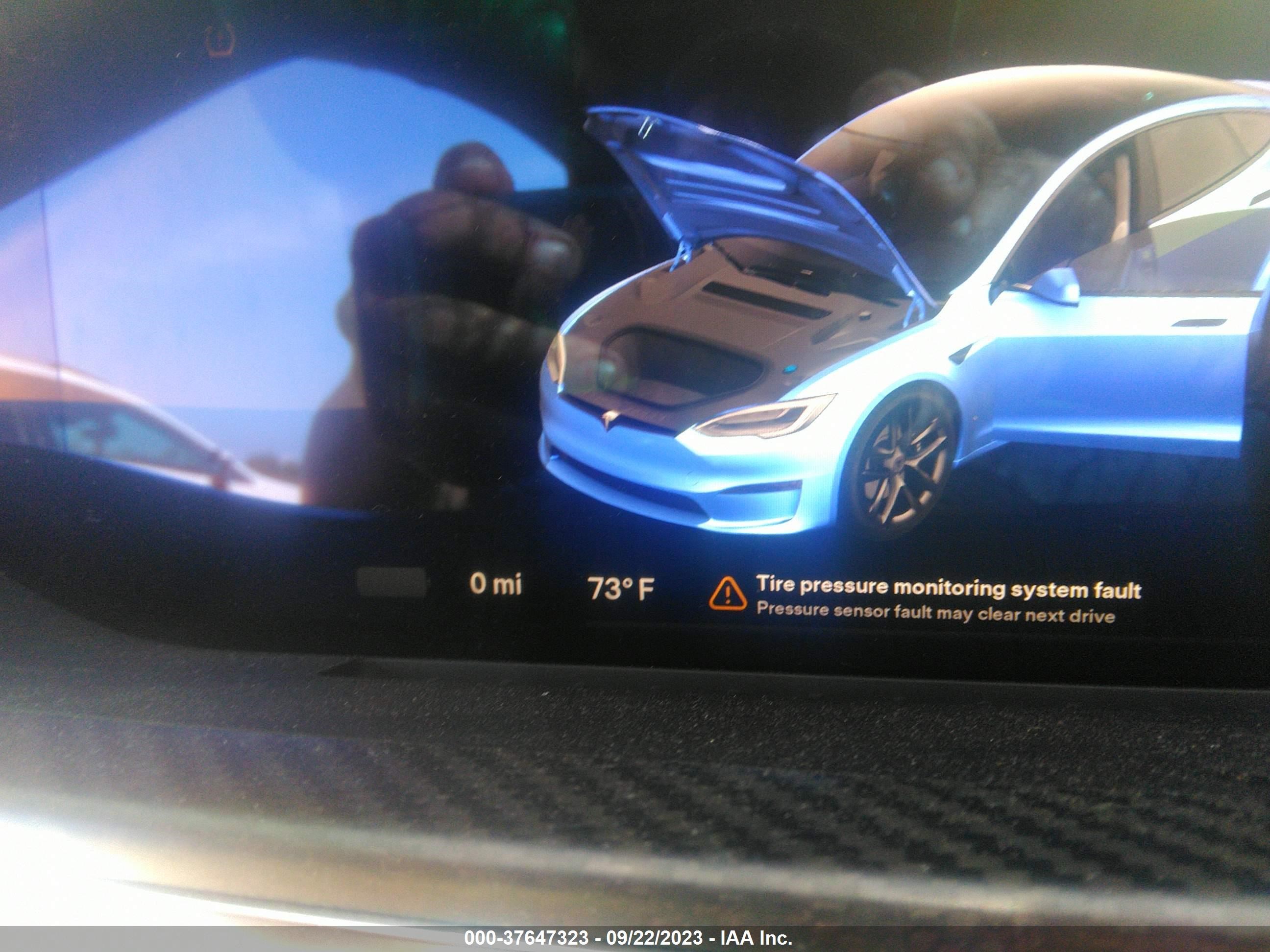 Photo 10 VIN: 5YJSA1E65MF440733 - TESLA MODEL S 