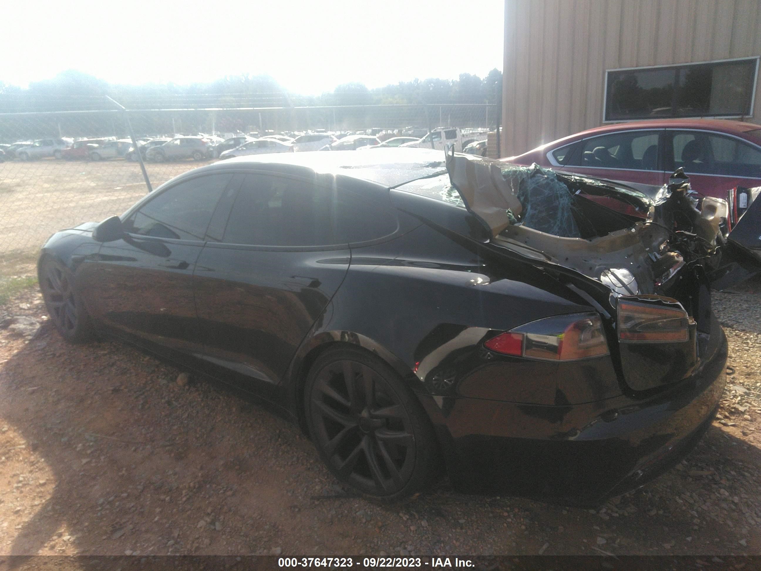 Photo 2 VIN: 5YJSA1E65MF440733 - TESLA MODEL S 