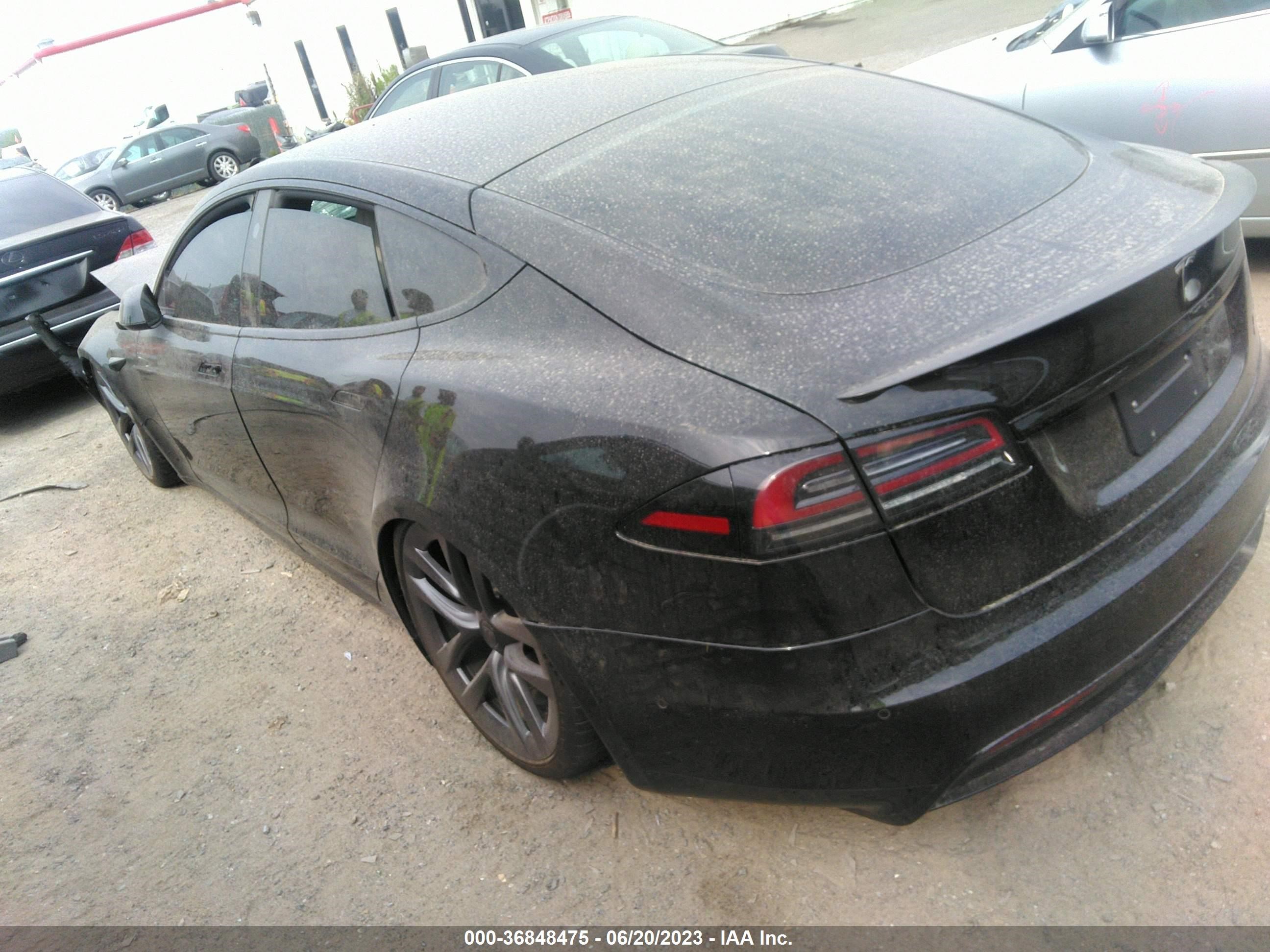 Photo 2 VIN: 5YJSA1E65NF472647 - TESLA MODEL S 