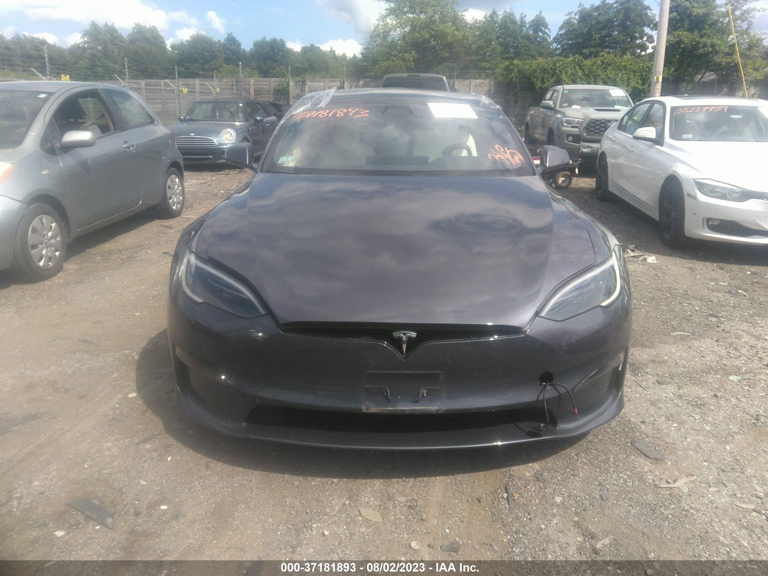 Photo 11 VIN: 5YJSA1E67NF472407 - TESLA MODEL S 