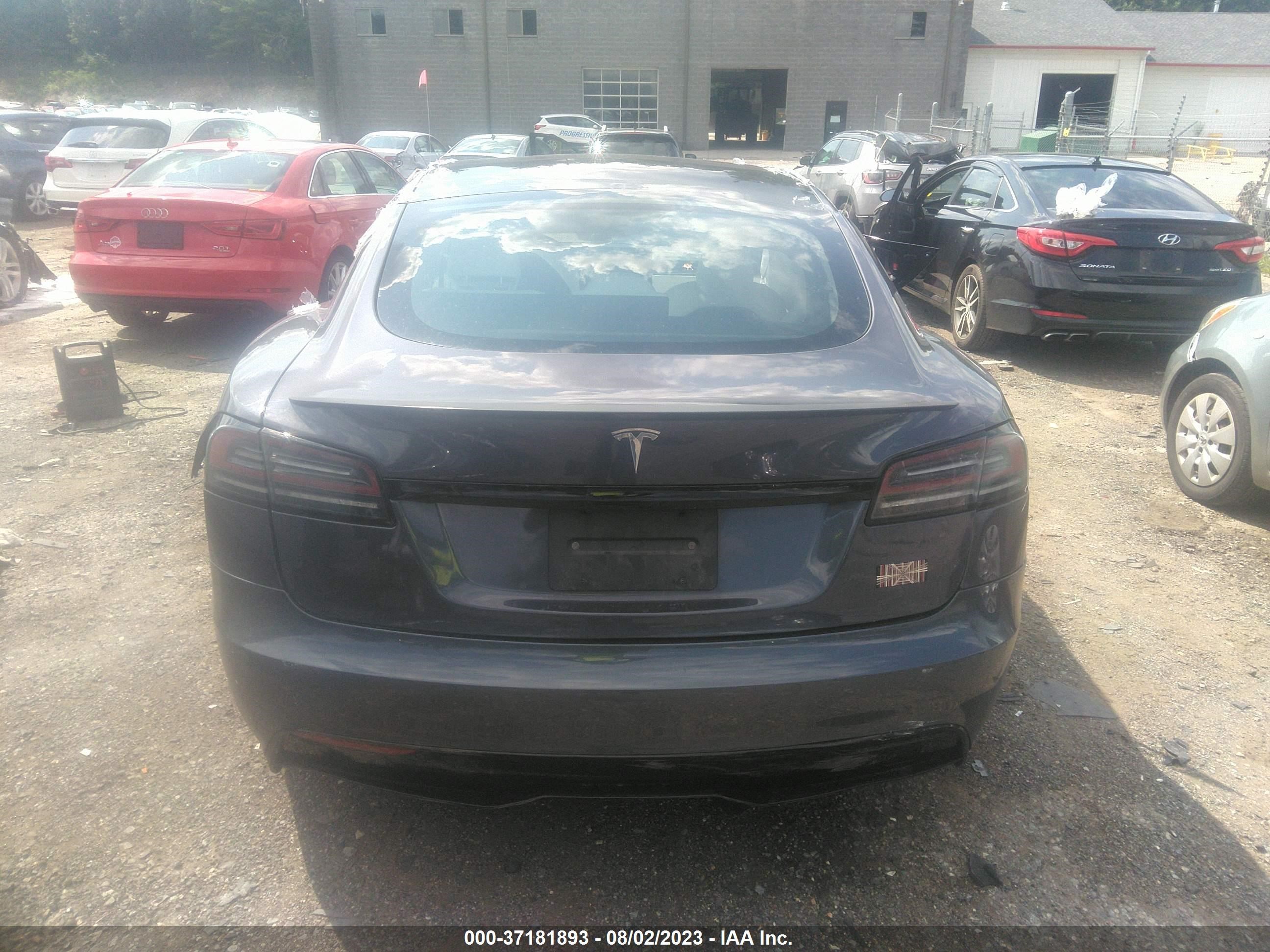 Photo 15 VIN: 5YJSA1E67NF472407 - TESLA MODEL S 