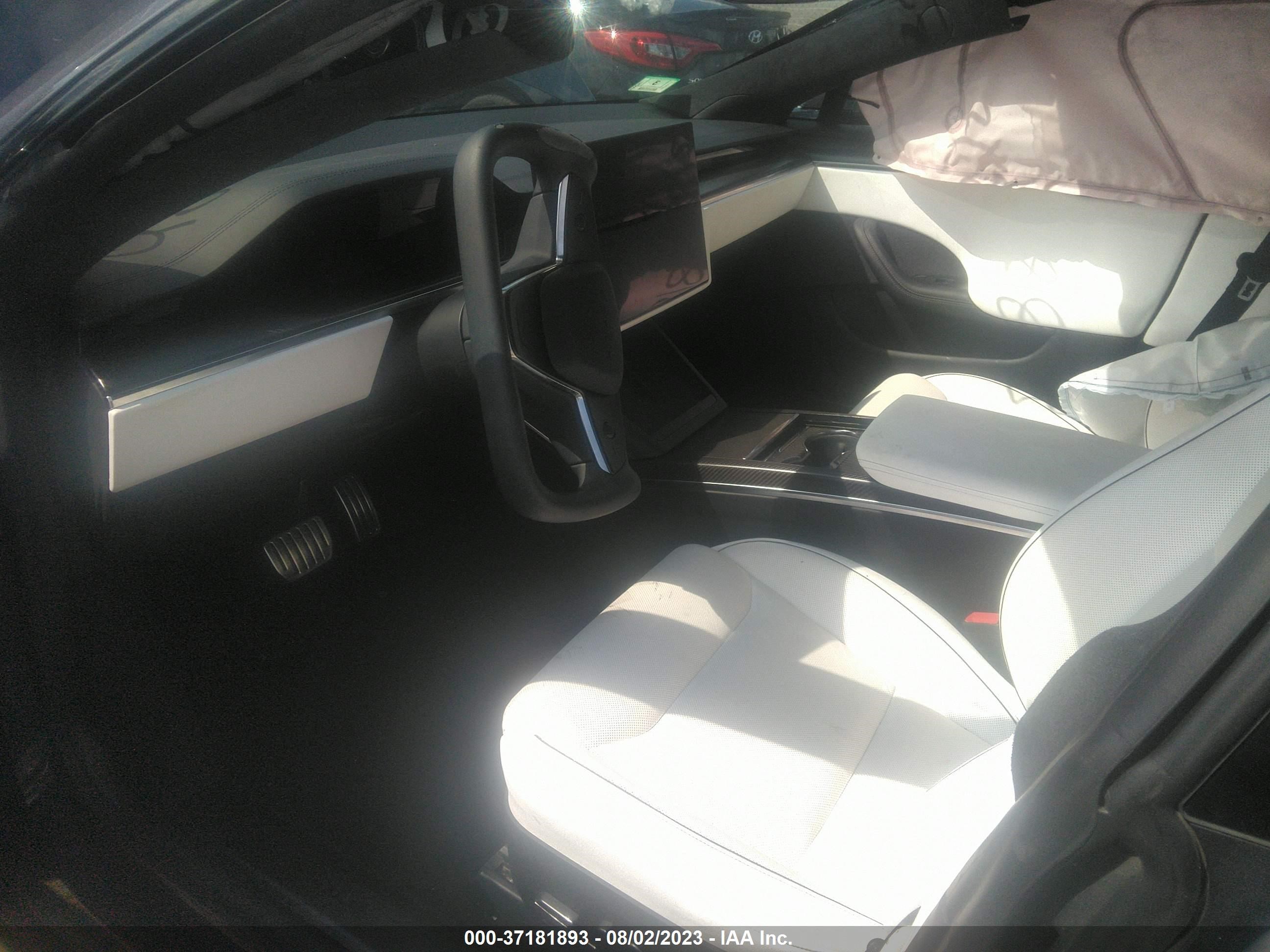 Photo 4 VIN: 5YJSA1E67NF472407 - TESLA MODEL S 