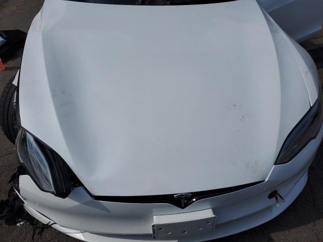 Photo 10 VIN: 5YJSA1E67PF520913 - TESLA MODEL S 