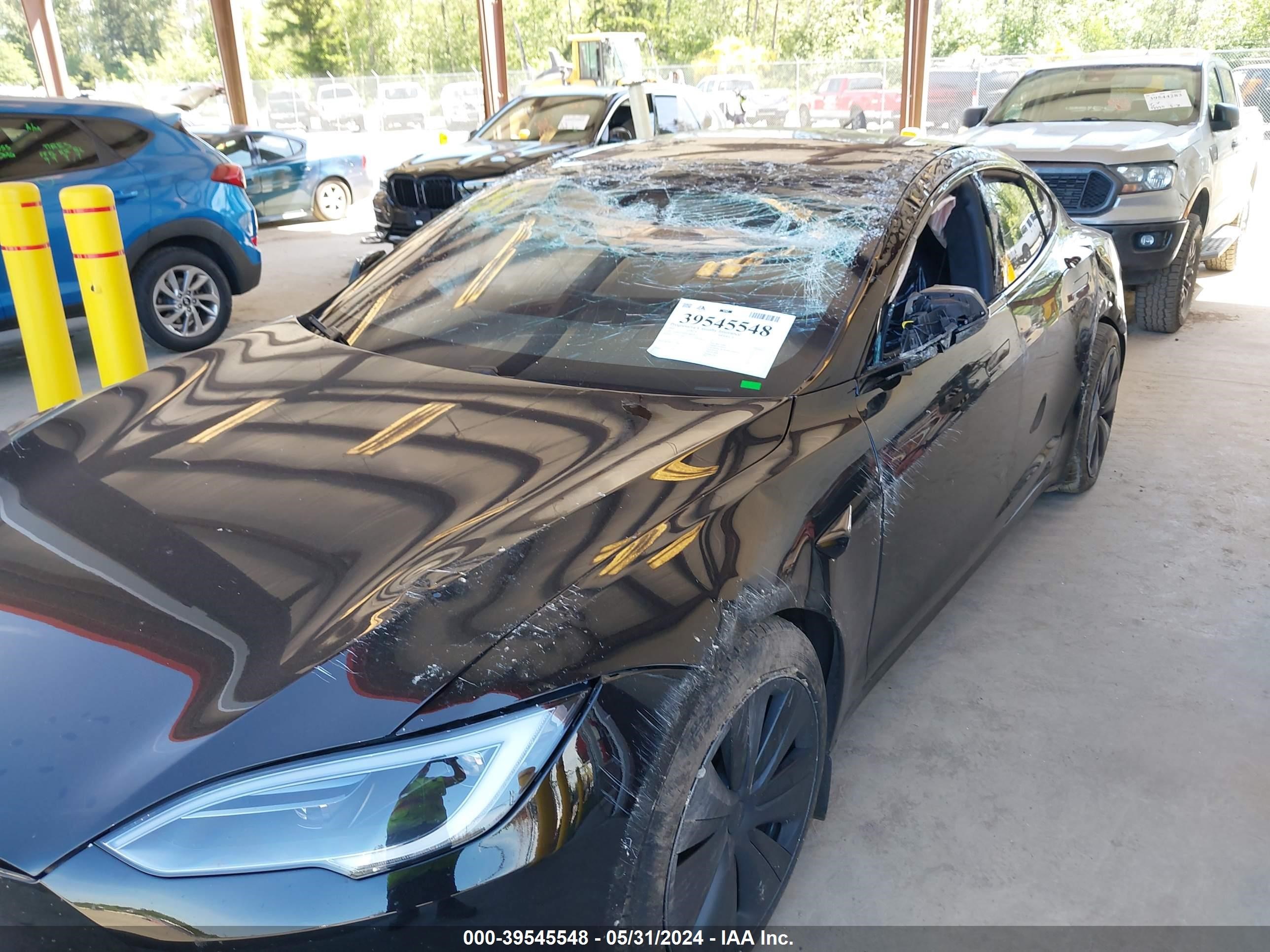 Photo 18 VIN: 5YJSA1E69NF480265 - TESLA MODEL S 