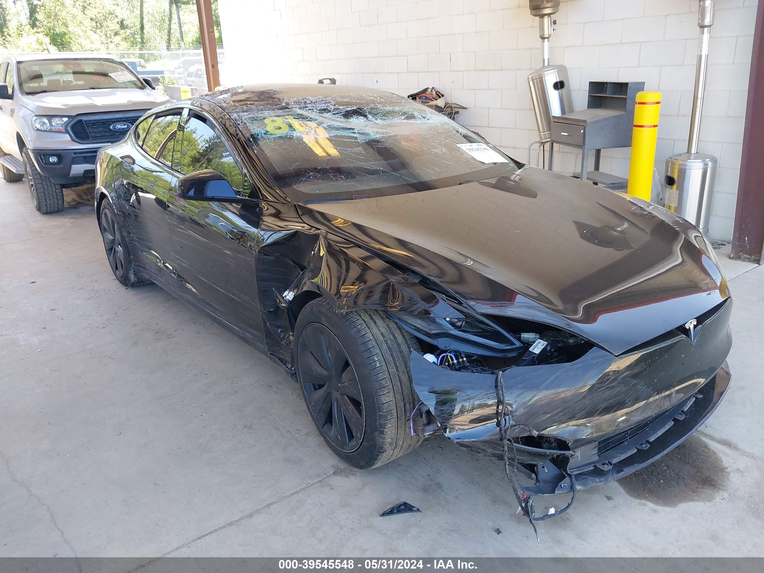 Photo 5 VIN: 5YJSA1E69NF480265 - TESLA MODEL S 