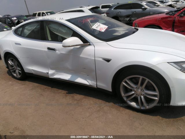 Photo 5 VIN: 5YJSA1H10EFP60804 - TESLA MODEL S 