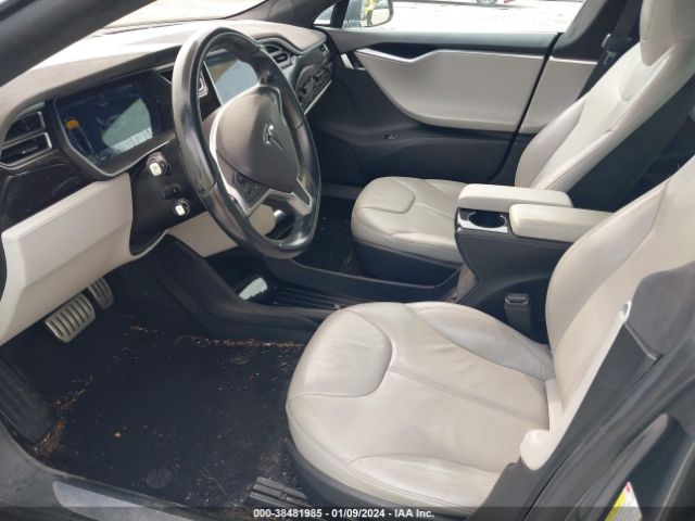 Photo 4 VIN: 5YJSA1H11EFP59631 - TESLA MODEL S 