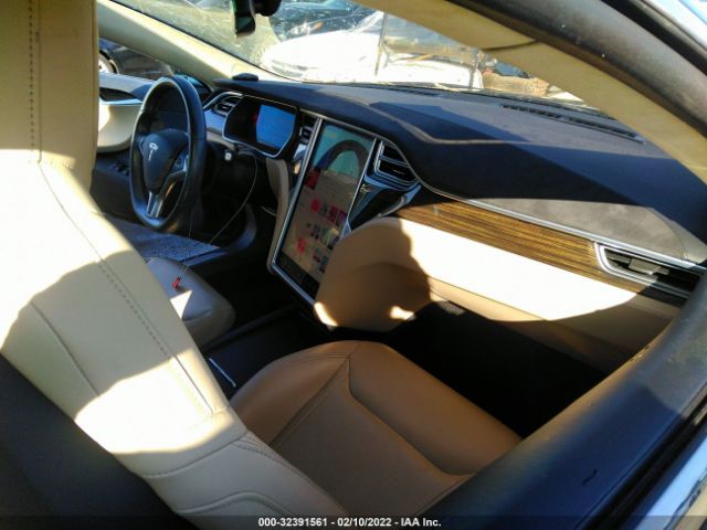 Photo 4 VIN: 5YJSA1H11FF083196 - TESLA MODEL S 