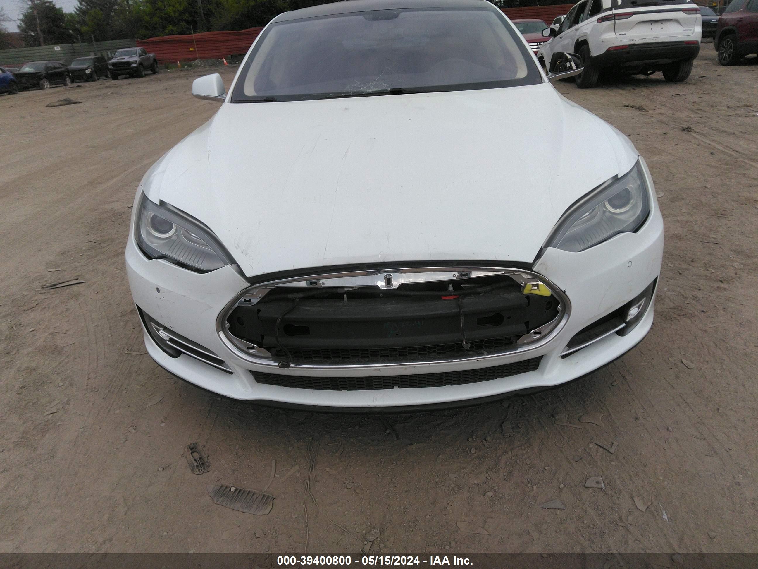 Photo 5 VIN: 5YJSA1H12EFP33328 - TESLA MODEL S 