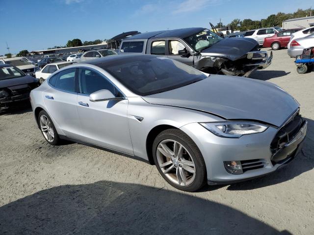 Photo 3 VIN: 5YJSA1H12EFP51229 - TESLA MODEL S 