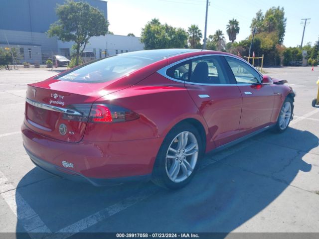 Photo 3 VIN: 5YJSA1H12FF088827 - TESLA MODEL S 