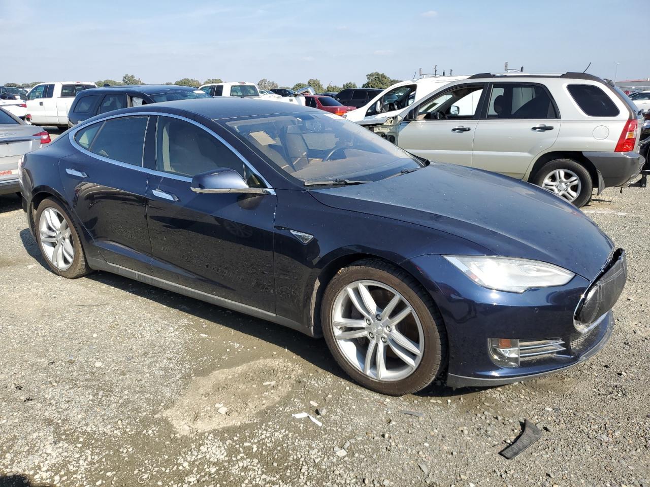 Photo 3 VIN: 5YJSA1H13EFP35315 - TESLA MODEL S 