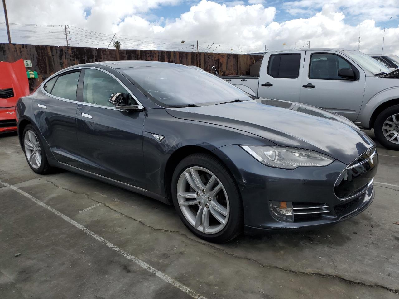 Photo 3 VIN: 5YJSA1H13EFP63146 - TESLA MODEL S 