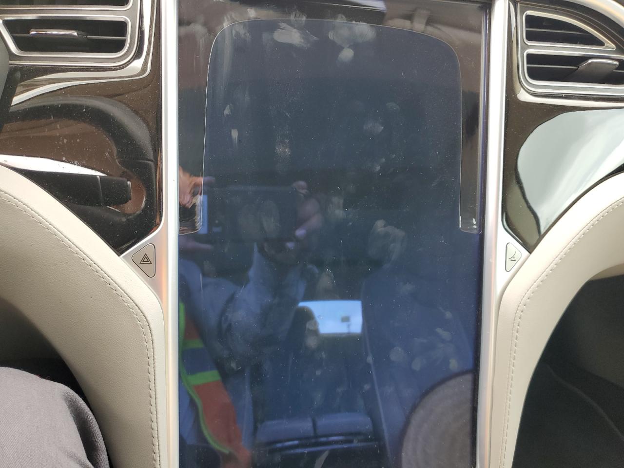 Photo 8 VIN: 5YJSA1H13EFP63146 - TESLA MODEL S 