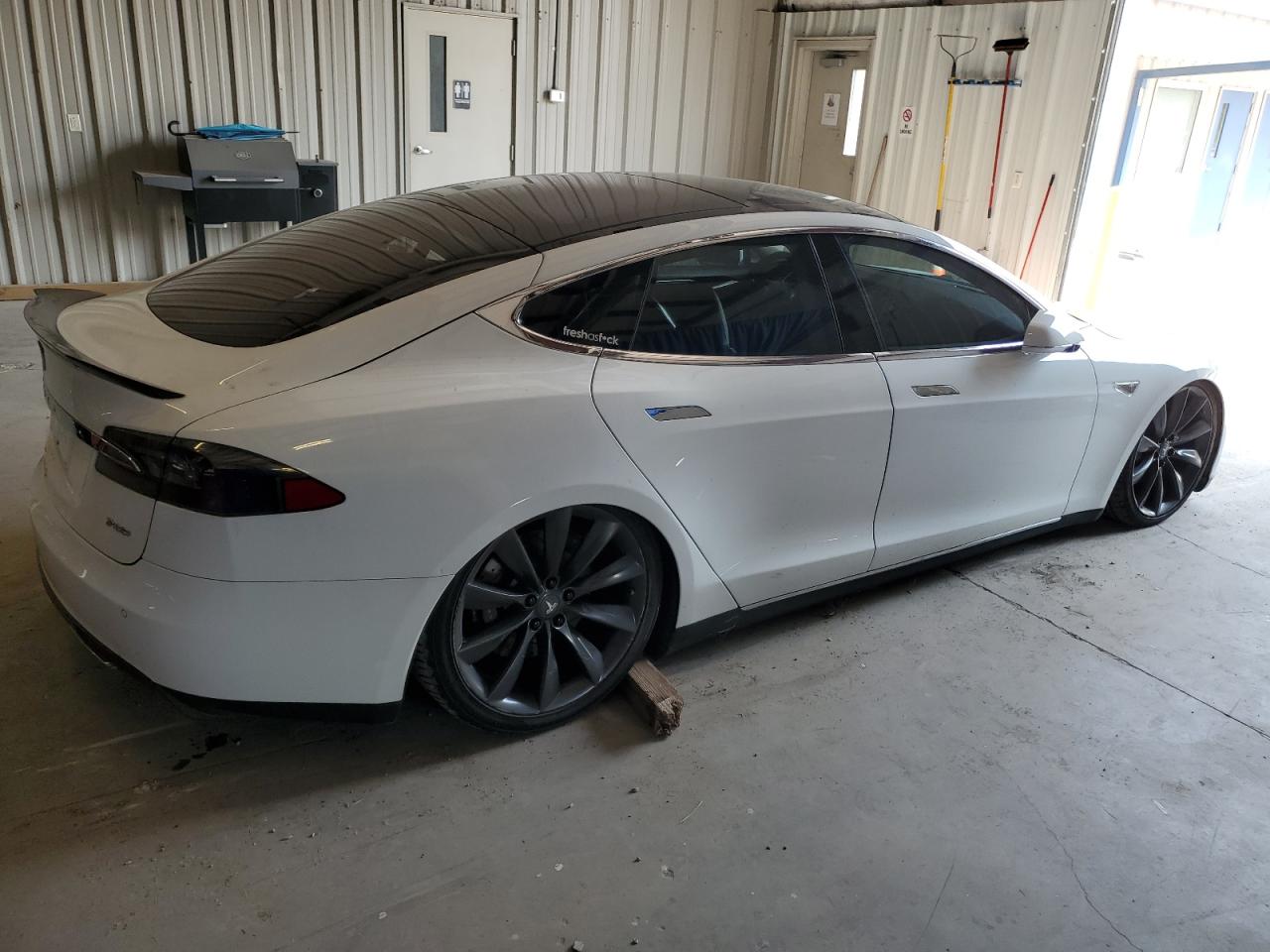 Photo 2 VIN: 5YJSA1H14EFP38272 - TESLA MODEL S 