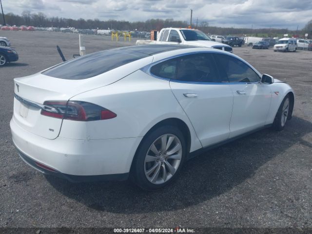 Photo 3 VIN: 5YJSA1H15EFP52875 - TESLA MODEL S 