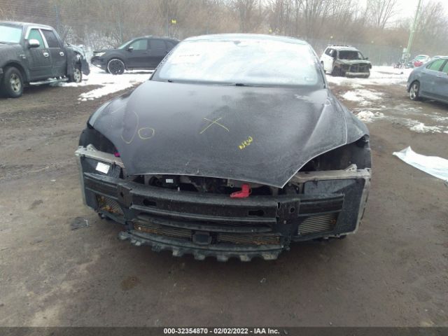 Photo 5 VIN: 5YJSA1H15FFP72836 - TESLA MODEL S 