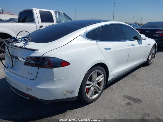 Photo 3 VIN: 5YJSA1H16EFP43845 - TESLA MODEL S 