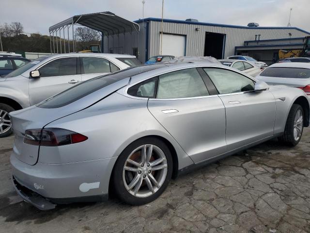 Photo 2 VIN: 5YJSA1H16FFP75910 - TESLA MODEL S 85 