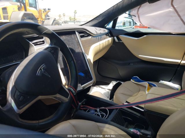 Photo 4 VIN: 5YJSA1H16FFP75910 - TESLA MODEL S 85 