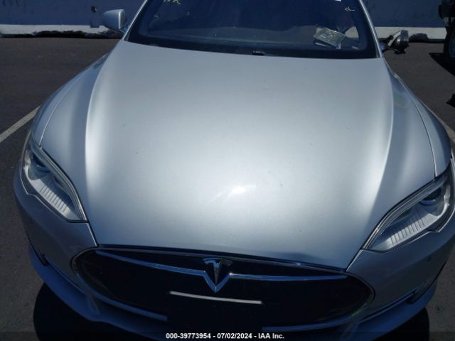 Photo 9 VIN: 5YJSA1H16FFP75910 - TESLA MODEL S 85 