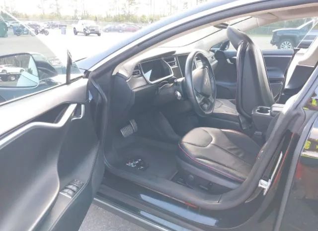 Photo 4 VIN: 5YJSA1H17EFP34085 - TESLA MODEL S 