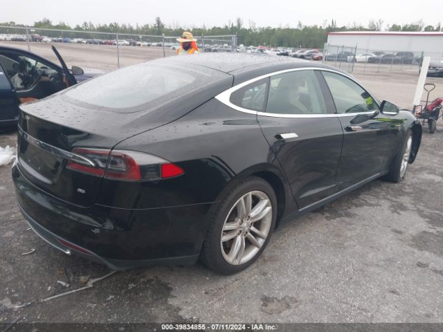 Photo 3 VIN: 5YJSA1H17FF083011 - TESLA MODEL S 