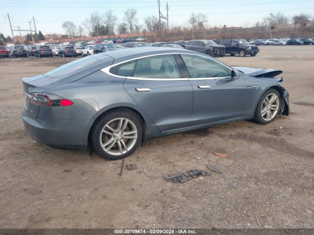 Photo 3 VIN: 5YJSA1H18EFP32264 - TESLA MODEL S 