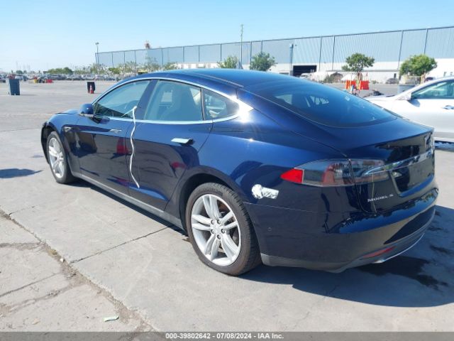 Photo 2 VIN: 5YJSA1H18FFP75018 - TESLA MODEL S 