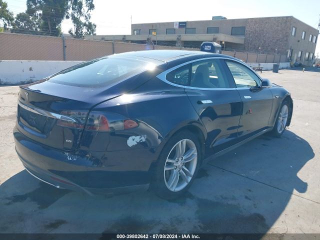 Photo 3 VIN: 5YJSA1H18FFP75018 - TESLA MODEL S 