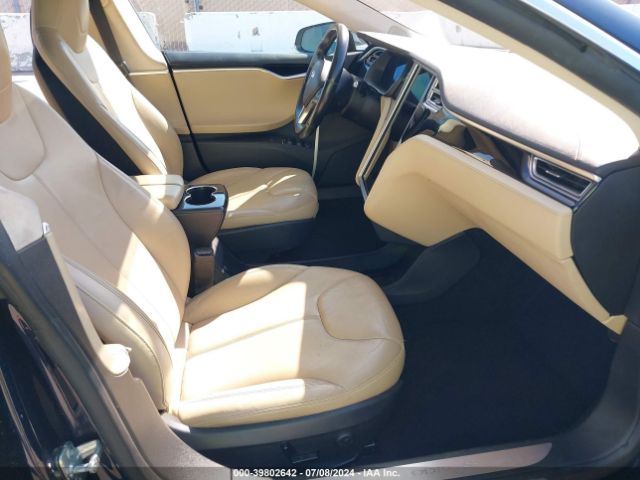 Photo 4 VIN: 5YJSA1H18FFP75018 - TESLA MODEL S 