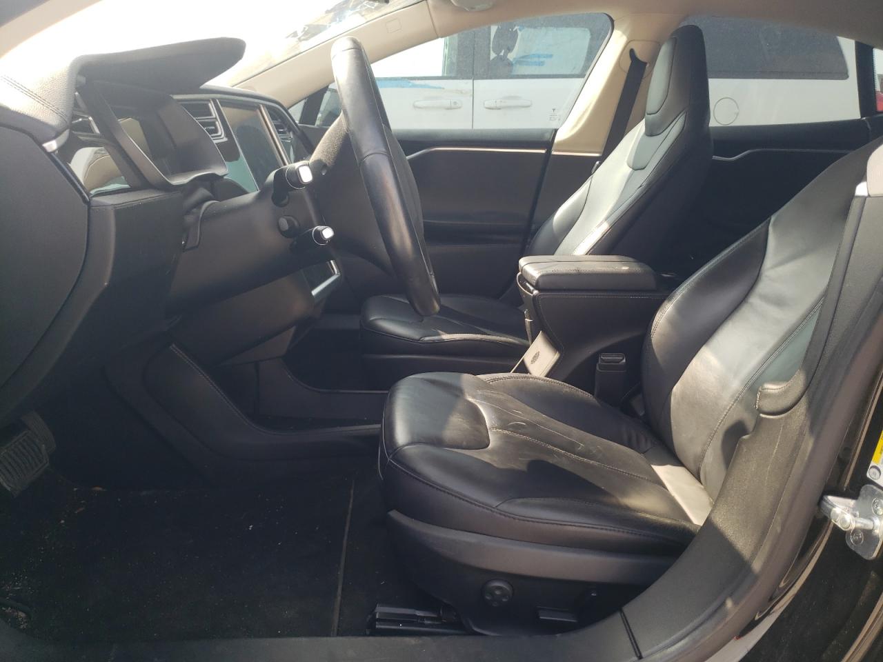 Photo 6 VIN: 5YJSA1H19EFP53107 - TESLA MODEL S 