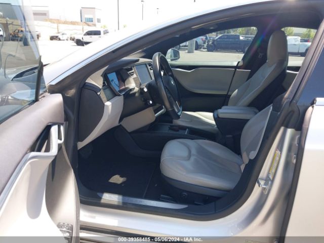 Photo 4 VIN: 5YJSA1H19EFP65242 - TESLA MODEL S 