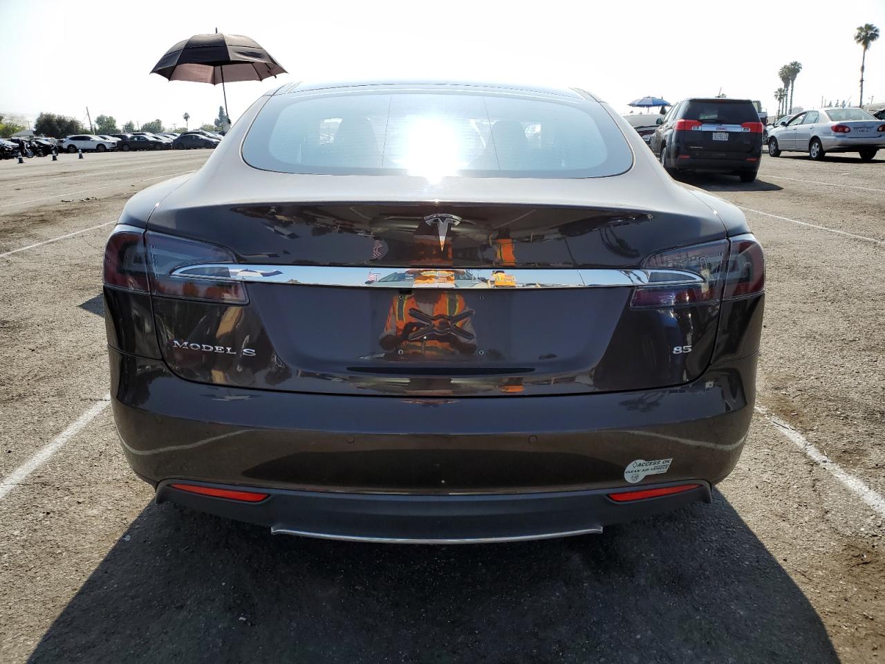 Photo 5 VIN: 5YJSA1H1XEFP36963 - TESLA MODEL S 