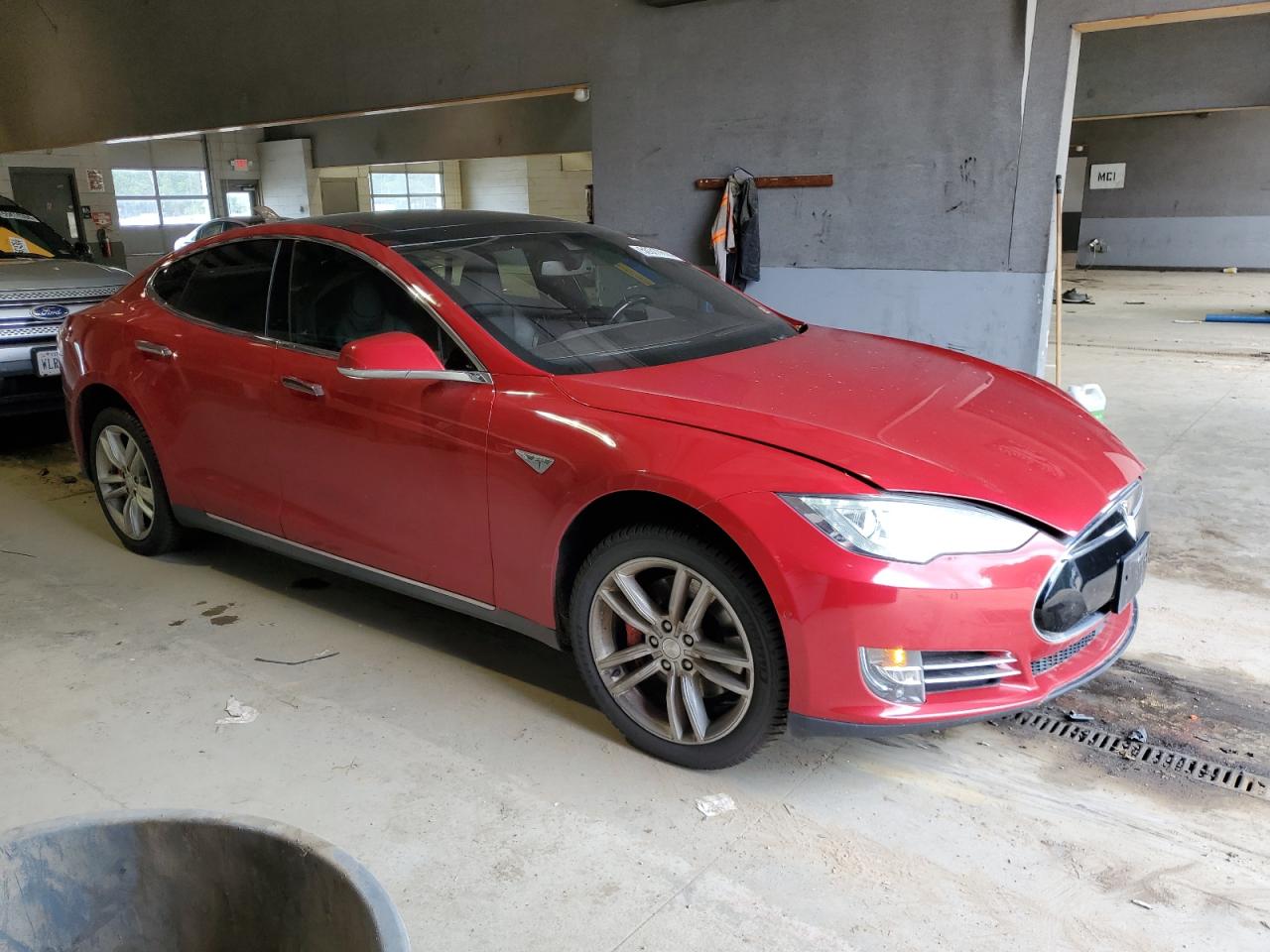 Photo 3 VIN: 5YJSA1H20EFP64490 - TESLA MODEL S 