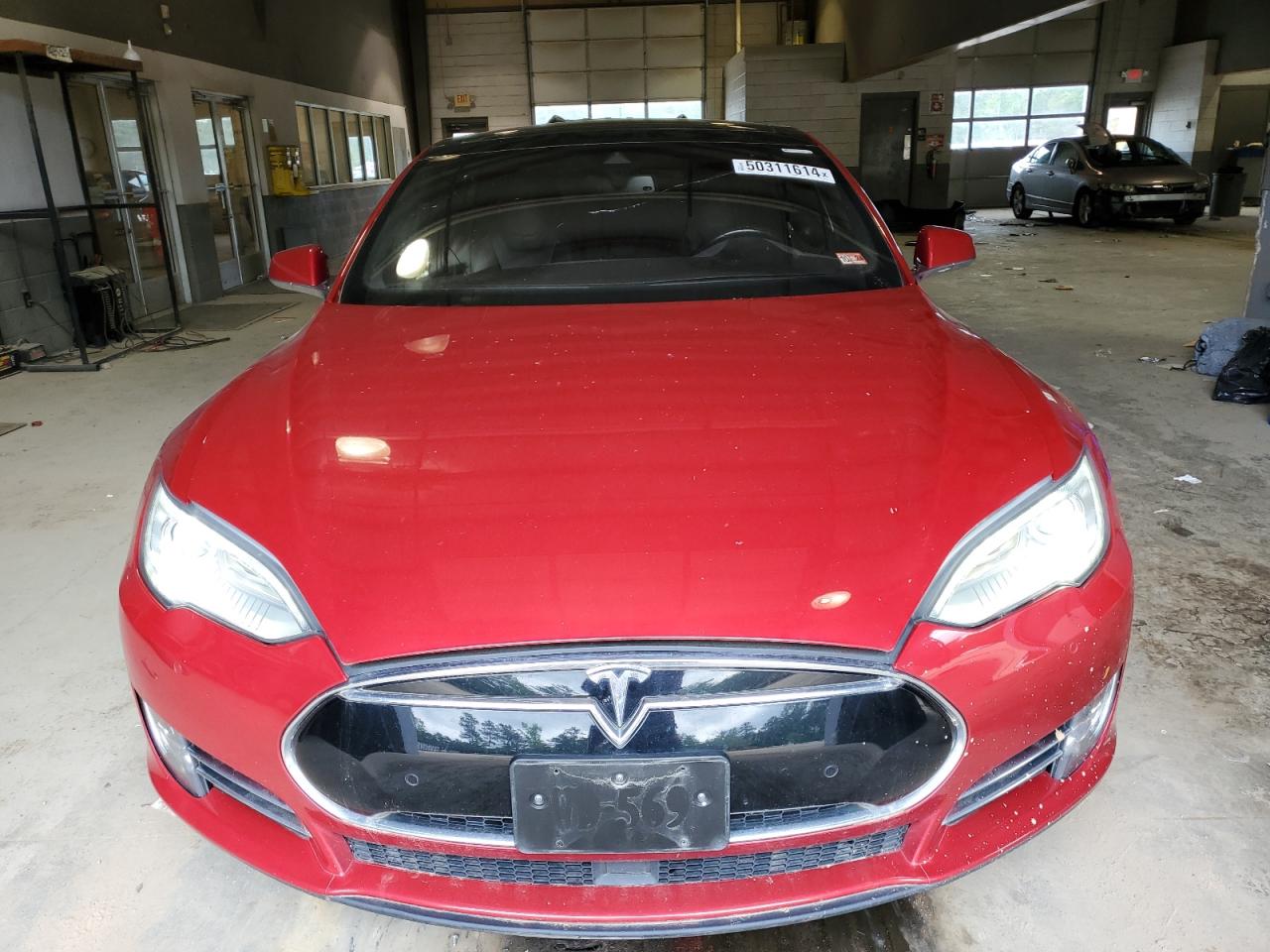 Photo 4 VIN: 5YJSA1H20EFP64490 - TESLA MODEL S 