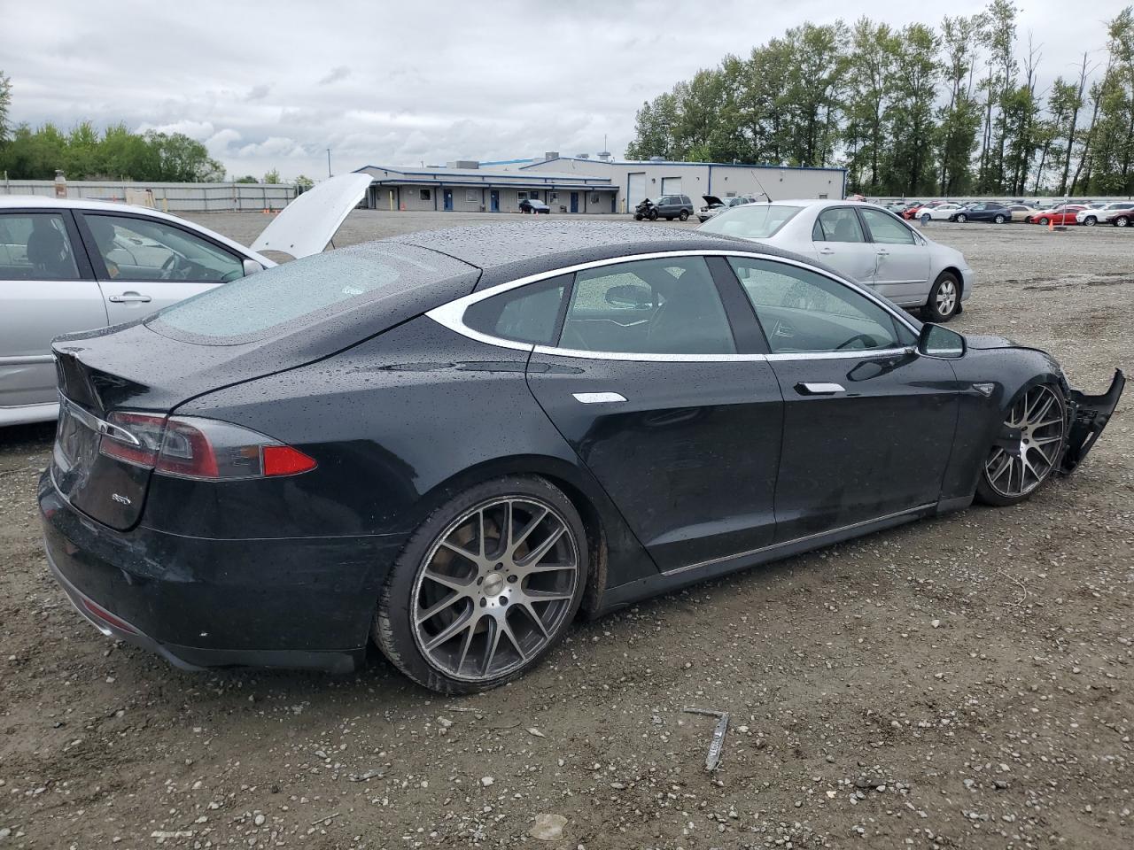 Photo 2 VIN: 5YJSA1H21FF082428 - TESLA MODEL S 