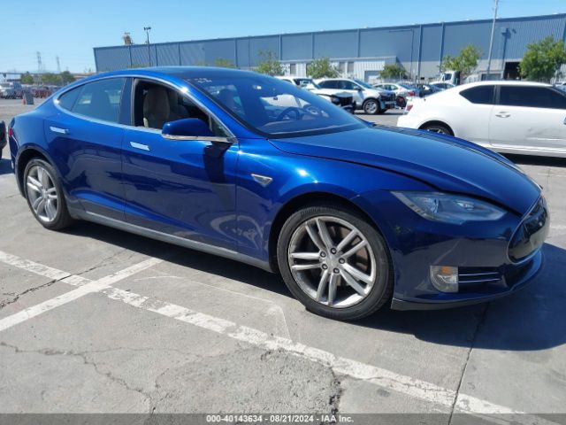 Photo 0 VIN: 5YJSA1H21FF093977 - TESLA MODEL S 